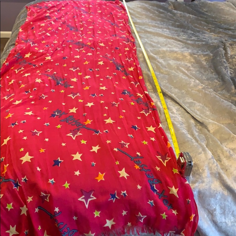 Betsy Johnson star print scarf